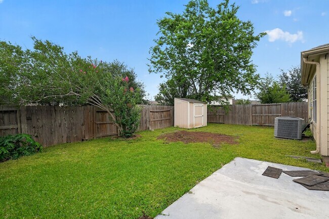 Building Photo - 20114 Larkspur Landing