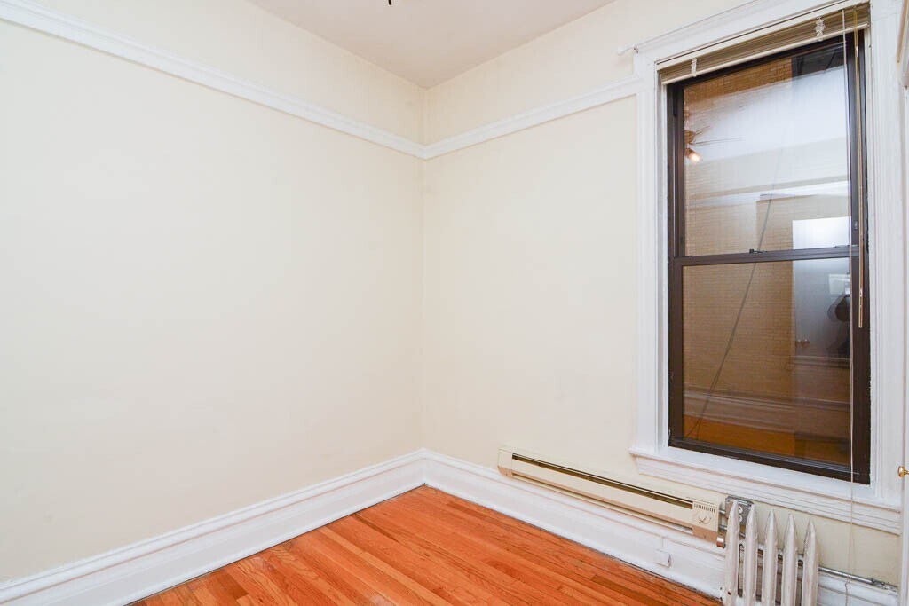Building Photo - 1225 N Dearborn St