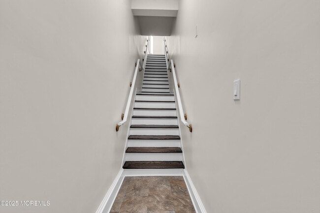 Building Photo - 525 Washington Blvd