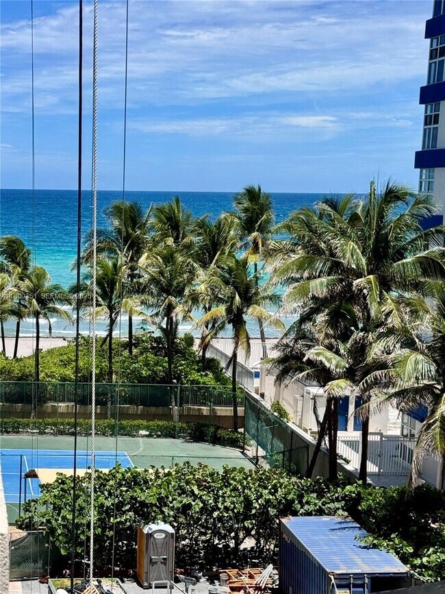 Building Photo - 2080 S Ocean Dr