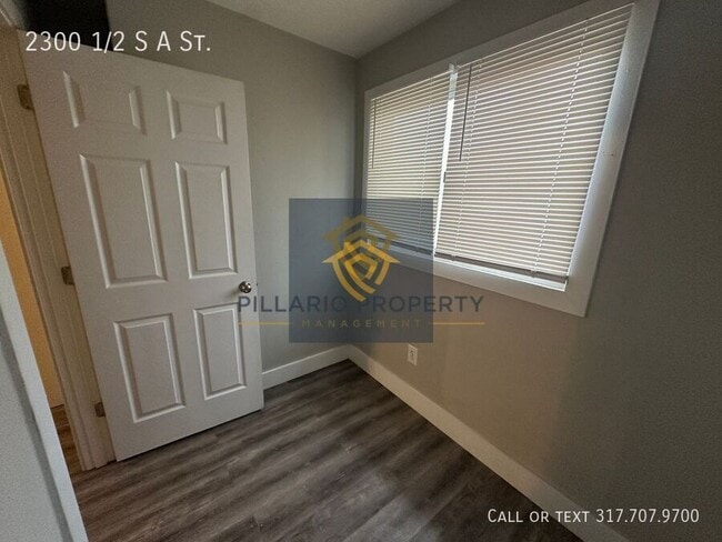 Building Photo - 2300 S A St