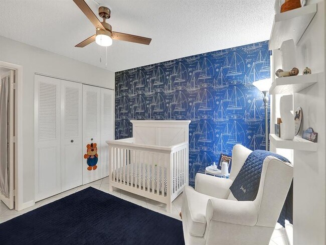 Building Photo - 2208 S Cypress Bend Dr