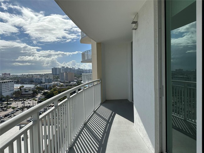 Building Photo - 1755 E Hallandale Beach Blvd