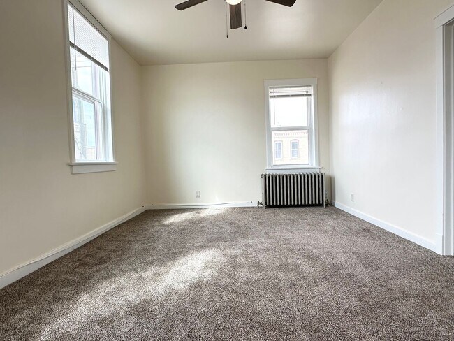 Building Photo - 2016 Marshall St