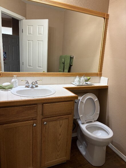 Building Photo - 1628 Lily Lake Dr