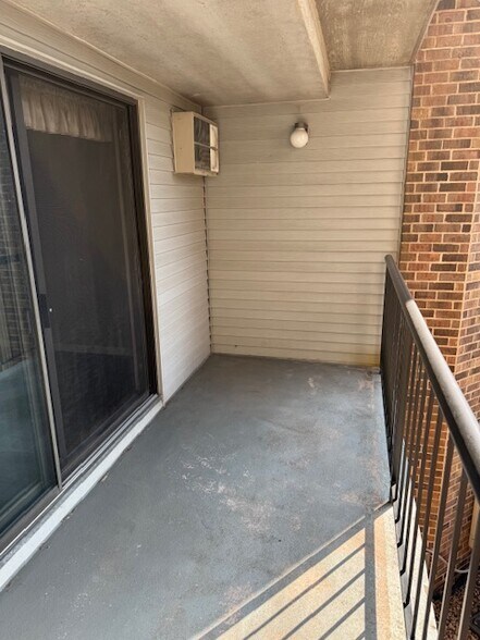 Building Photo - 2601 Kenzie Ter