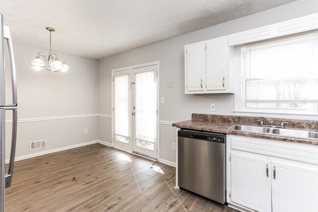 Building Photo - 308 Winchester Ct