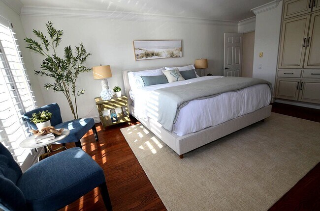 Building Photo - 3 Bedroom 2 bath Vacation Rental.