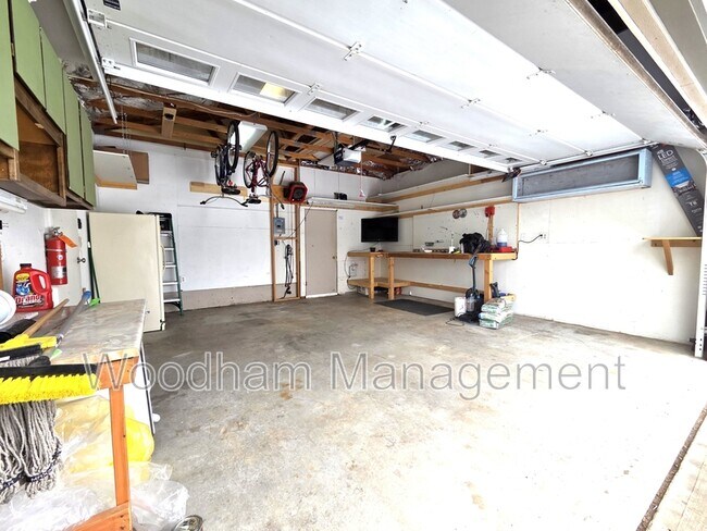 Building Photo - 321 N 22nd Ave