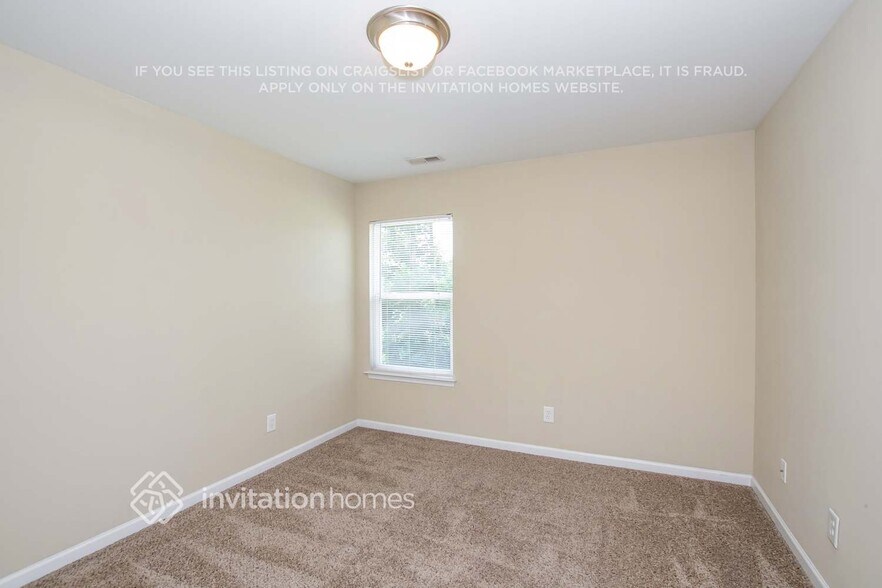 Building Photo - 623 Wrayhill Dr