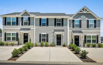 Building Photo - 153 Nicklaus Dr