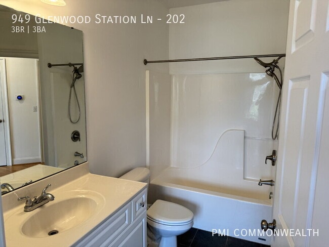 Building Photo - 949 Glenwood Station Ln