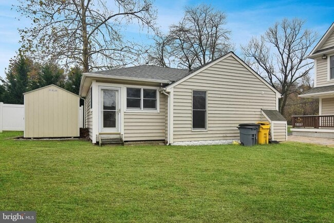 Building Photo - 8229 Jumpers Hole Rd