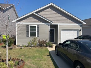 Building Photo - Wonderful Four Bedroom Home! Close to Ft. Jackson!