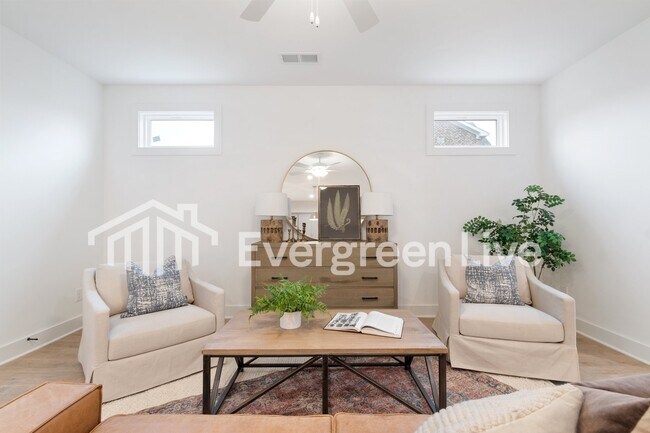 Building Photo - 129 Leggo Ave