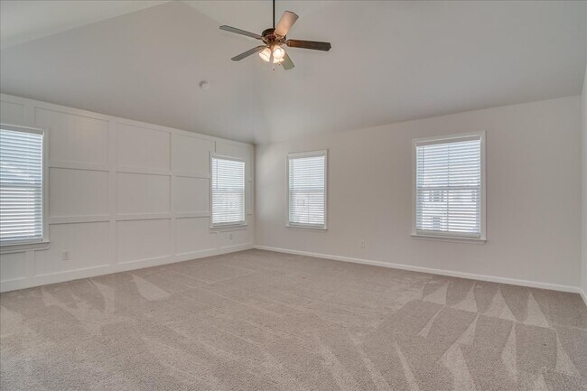 Building Photo - 528 Fermoy Ln