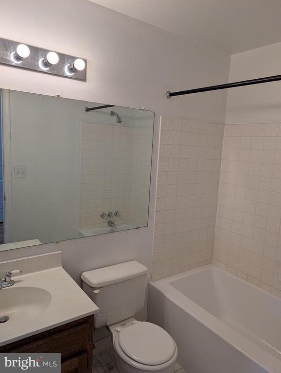 Building Photo - 10728 Castleton Way