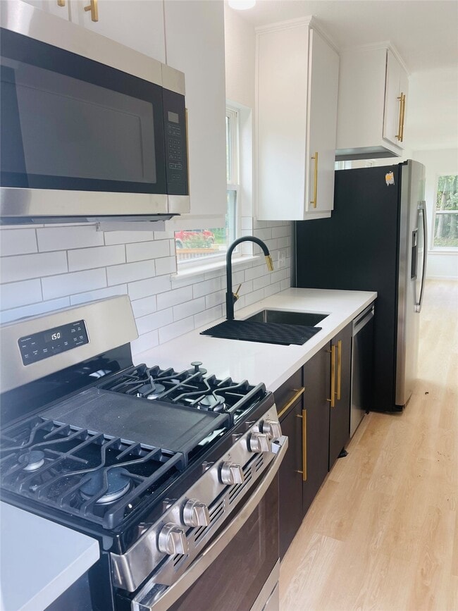 Building Photo - 9434 Rhode Island St