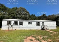 Building Photo - 2-Bed/2-Bath Mobile Home with Outdoor Deck...