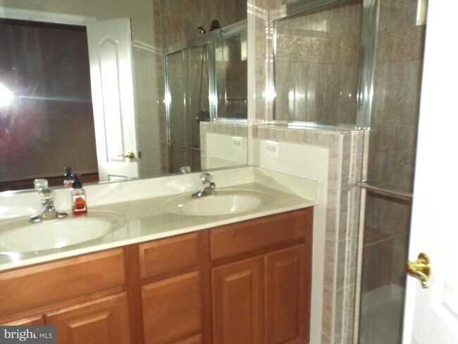 Building Photo - 22950 Rose Quartz Square