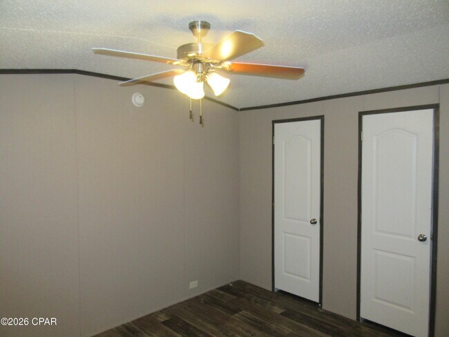 Building Photo - 4905 Alameda St