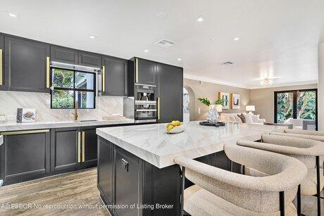 Building Photo - 217 Avila Rd