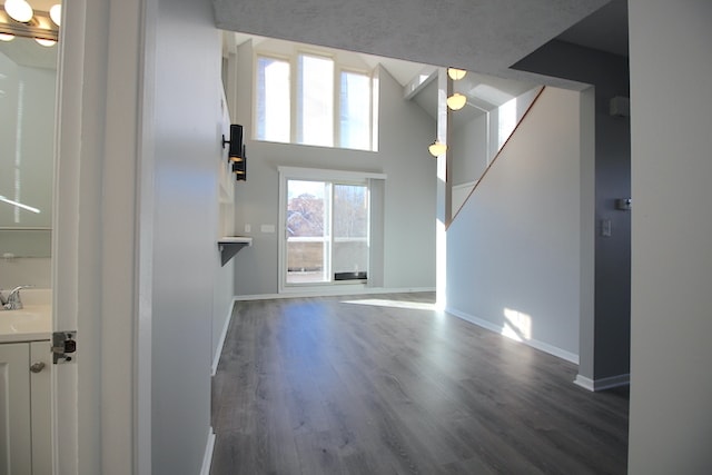 Building Photo - 2040 E St-