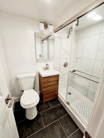 Building Photo - 501 Beacon St