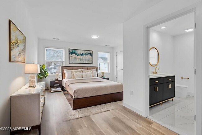 Building Photo - 45 Borden Ave