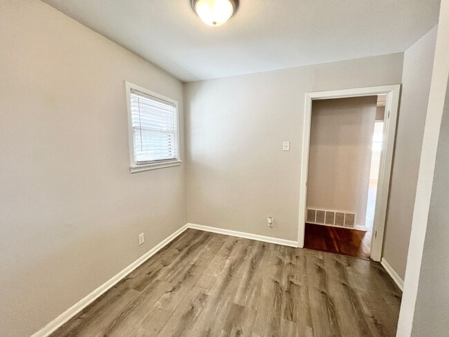 Building Photo - 4901 Rector Ave