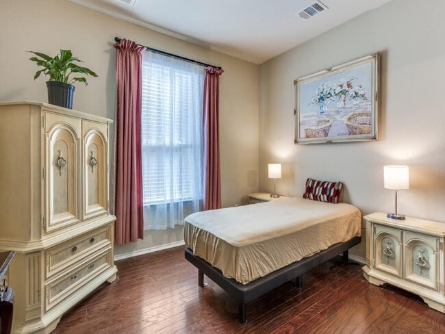 Building Photo - 15906 Serene Fleming Trace