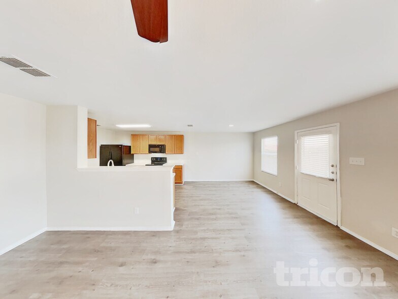 Building Photo - 1412 Castle Ridge Rd