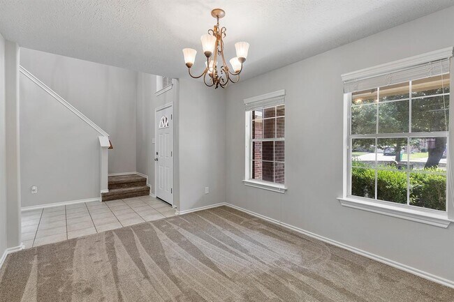 Building Photo - 18111 Stone Trail Manor Dr