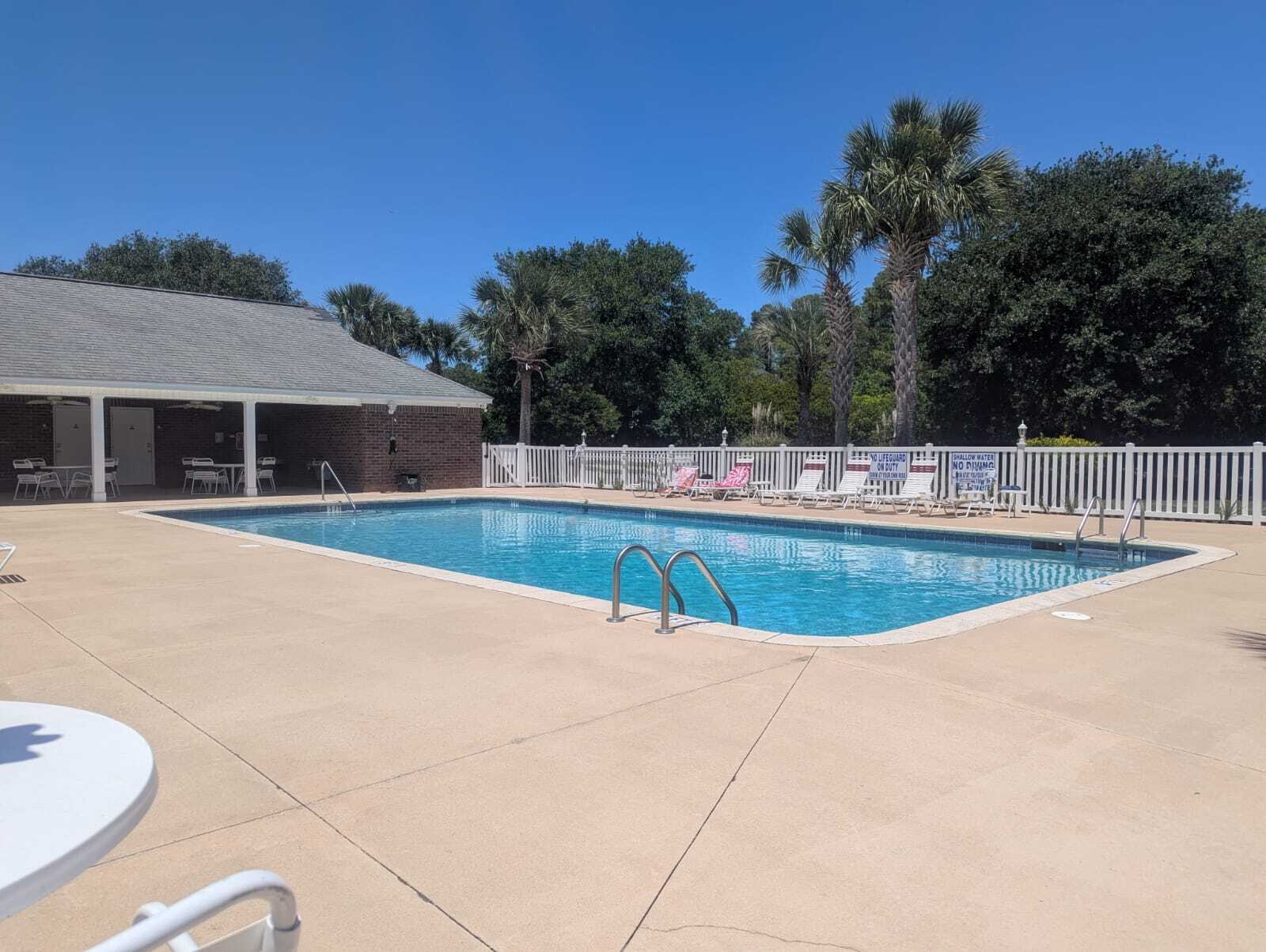 Building Photo - 2073 Silvercrest Dr
