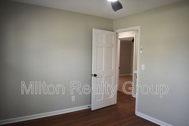 Building Photo - 1505 Fairview St