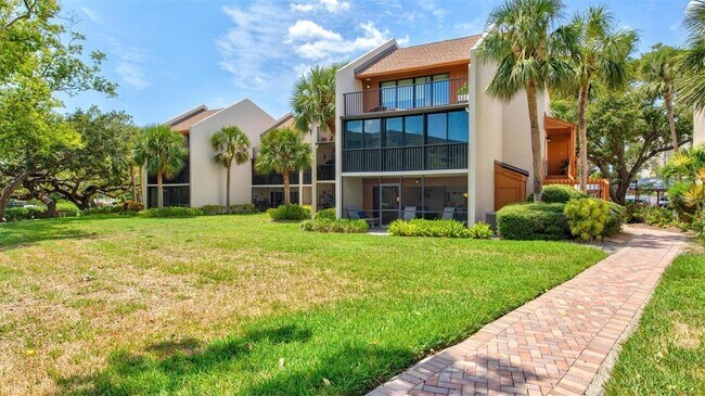 Building Photo - 1700 Cove II Pl