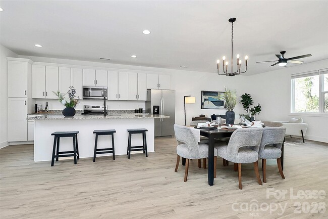 Building Photo - 208 Nelson Ave