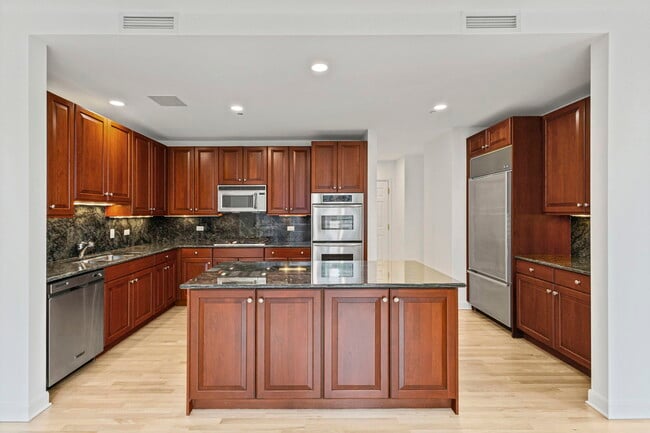 Building Photo - 415 E North Water St