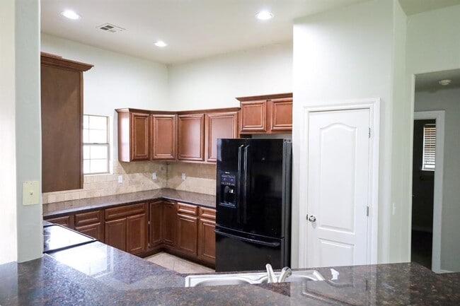 Building Photo - 2704 NE 129th St