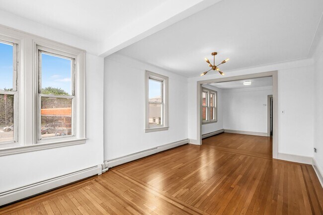 Building Photo - 1012 74th St