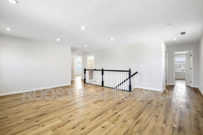 Building Photo - 380 Crownover Way