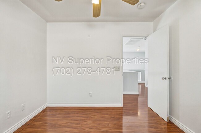 Building Photo - SE!!! 4 Bedrooms!! Master Downstairs!! No Carpet!! Synthetic Grass front and back!!