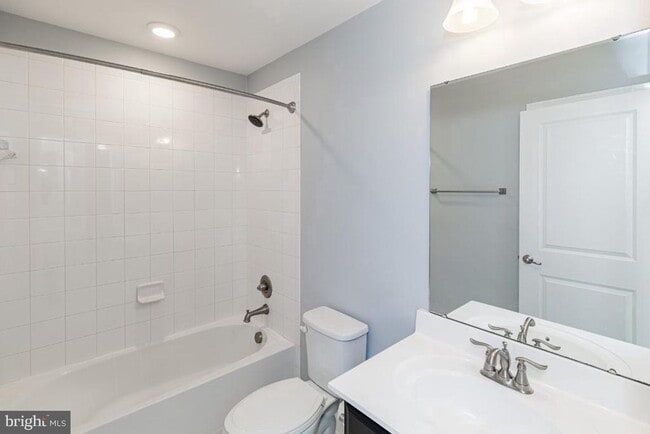 Building Photo - 5525 Peanuts Ln