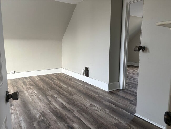 Building Photo - Spacious 3 Bedroom Home in the Heart of Downtown Delaware, OH!