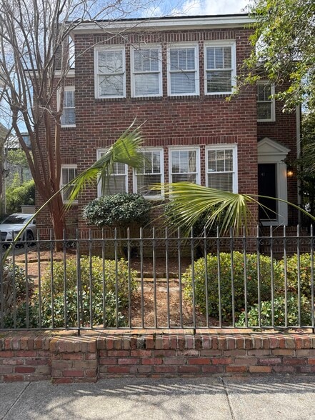 Building Photo - 41 B Smith Street