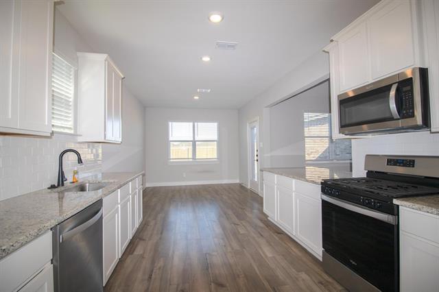 Building Photo - 910 Emerson Dr