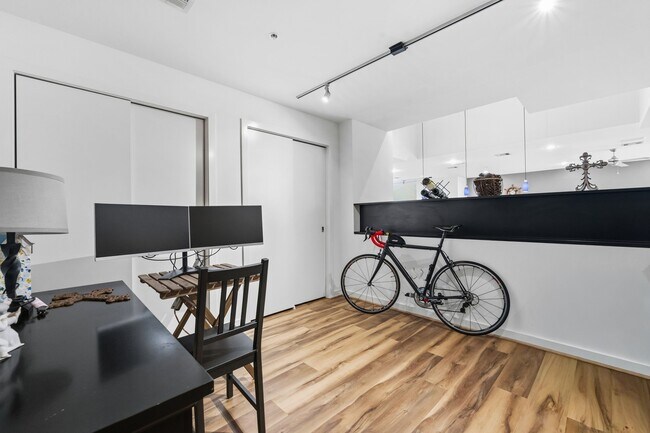 Building Photo - 102 Quitman St