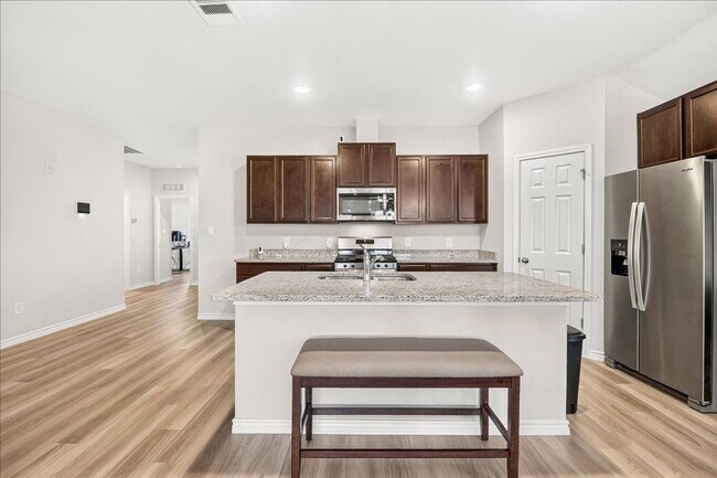 Building Photo - 1638 Comfy Wy