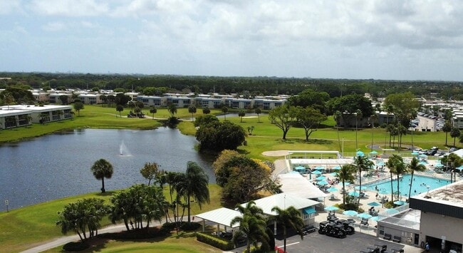 Building Photo - 586 Normandy Ln