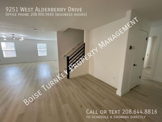 Building Photo - 9251 W Alderberry Dr